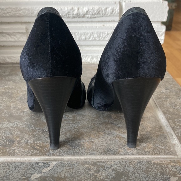EUC Y2K BCBGirls Black Velvet Flocked Heels Snake Skin Pipping & Rhinest… - Picture 7 of 10